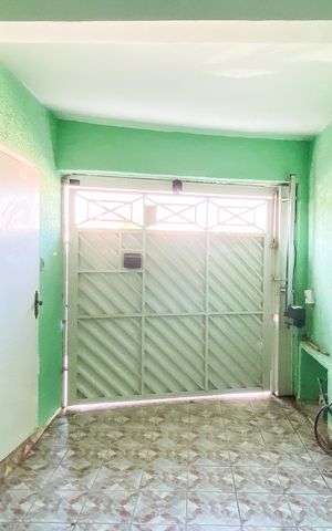 Casa para alugar com 230m², 2 quartos e 1 vagaGaragem 