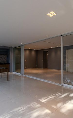 Apartamento à venda com 222m², 3 quartos e 4 vagas