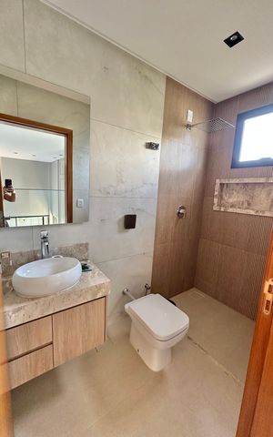 Apartamento à venda com 230m², 4 quartos e 4 vagasBanheiro