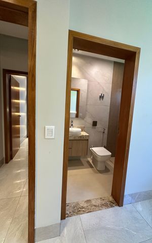 Apartamento à venda com 230m², 4 quartos e 4 vagasBanheiro