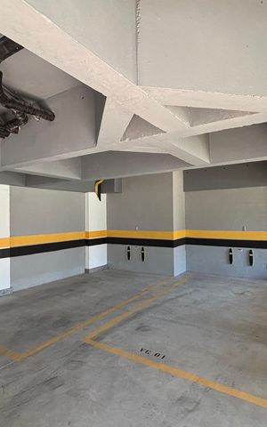 Apartamento à venda com 168m², 3 quartos e 3 vagas Apartamento à venda com 168m², 3 quartos e 3 vagasGaragem