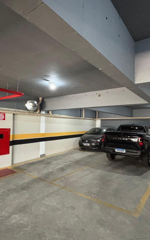 Apartamento à venda com 168m², 3 quartos e 3 vagas Apartamento à venda com 168m², 3 quartos e 3 vagasGaragem