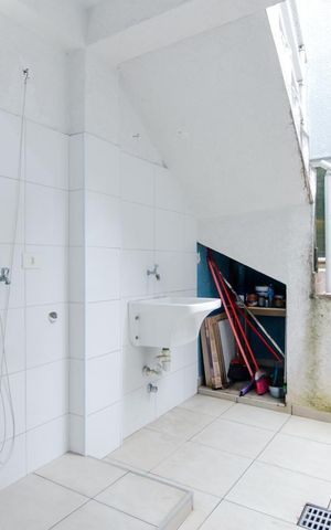 Casa à venda com 180m², 2 quartos e 1 vagaQuintal e Área de serviço 
