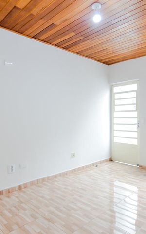 Casa à venda com 180m², 2 quartos e 1 vagaSuíte - edicula 