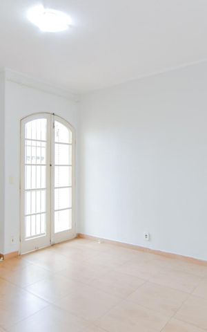 Casa à venda com 180m², 2 quartos e 1 vagaQuarto 2 