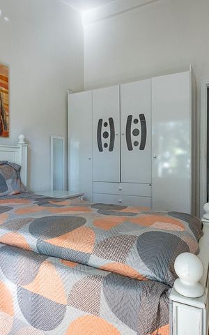 Casa à venda com 300m², 4 quartos e 3 vagas Casa à venda com 300m², 4 quartos e 3 vagasQuarto 3