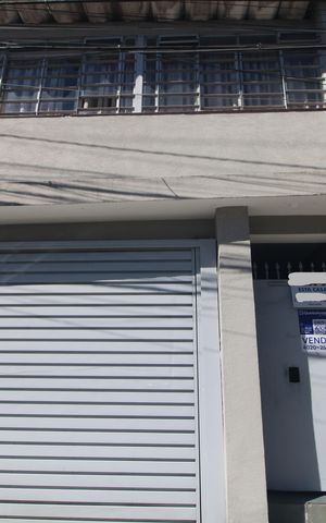 Casa à venda com 125m², 2 quartos e 1 vagaFachada