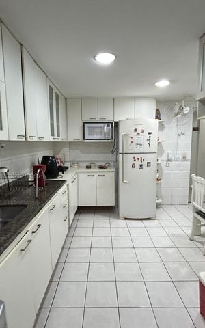 Apartamento à venda com 95m², 2 quartos e 1 vagaCozinha