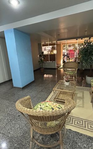 Apartamento à venda com 95m², 2 quartos e 1 vagaHall de entrada