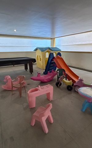 Apartamento à venda com 95m², 2 quartos e 1 vagaÁrea comum - Playground