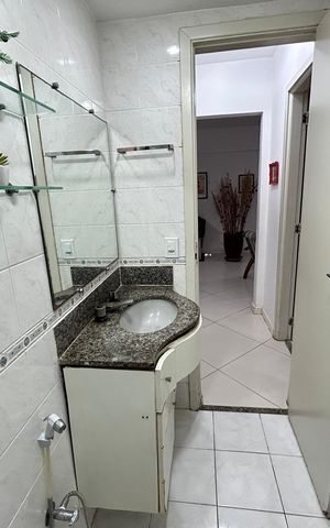 Apartamento à venda com 95m², 2 quartos e 1 vagaBanheiro Social