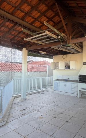 Casa à venda com 222m², 2 quartos e 3 vagas Casa à venda com 222m², 2 quartos e 3 vagasÁrea comum