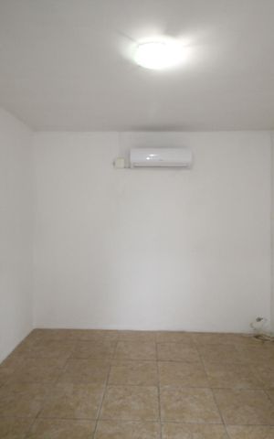 Casa para alugar com 130m², 2 quartos e 3 vagasSala