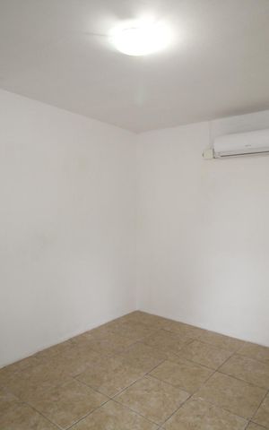 Casa para alugar com 130m², 2 quartos e 3 vagasSala