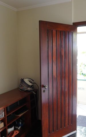 Casa de condomínio para alugar com 620m², 4 quartos e 6 vagasHall