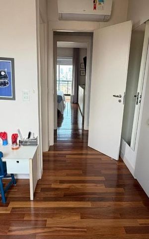 Apartamento à venda com 135m², 3 quartos e 3 vagas Apartamento à venda com 135m², 3 quartos e 3 vagasQuarto