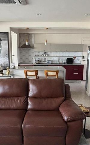 Apartamento à venda com 135m², 3 quartos e 3 vagas Apartamento à venda com 135m², 3 quartos e 3 vagasSala