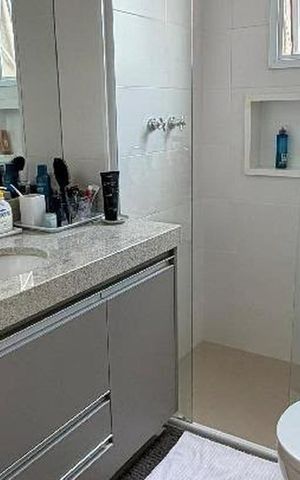 Apartamento à venda com 135m², 3 quartos e 3 vagas Apartamento à venda com 135m², 3 quartos e 3 vagasBanheiro da Suíte