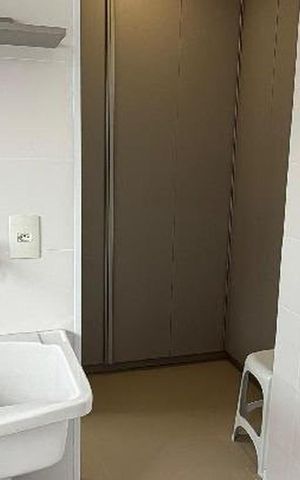 Apartamento à venda com 135m², 3 quartos e 3 vagas Apartamento à venda com 135m², 3 quartos e 3 vagasLavanderia
