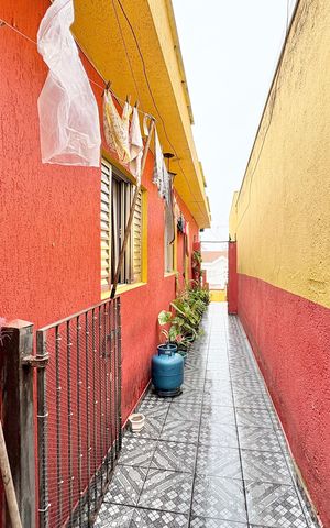 Casa à venda com 125m², 1 quarto e 1 vaga Casa à venda com 125m², 1 quarto e 1 vagaCorredor de entrada