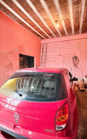 Casa à venda com 125m², 1 quarto e 1 vaga Casa à venda com 125m², 1 quarto e 1 vagaGaragem