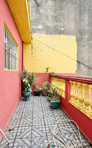 Casa à venda com 125m², 1 quarto e 1 vaga Casa à venda com 125m², 1 quarto e 1 vagaVaranda