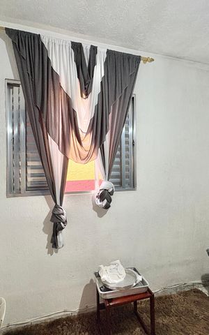 Casa à venda com 125m², 1 quarto e 1 vaga Casa à venda com 125m², 1 quarto e 1 vagaSala