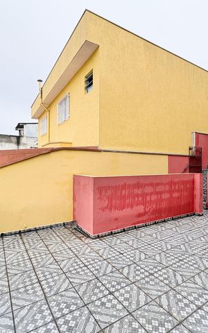 Casa à venda com 125m², 1 quarto e 1 vaga Casa à venda com 125m², 1 quarto e 1 vagaQuintal