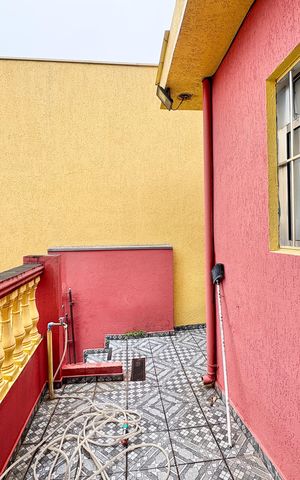 Casa à venda com 125m², 1 quarto e 1 vaga Casa à venda com 125m², 1 quarto e 1 vagaVaranda