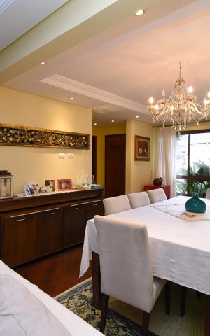 Casa de condomínio à venda com 200m², 4 quartos e 2 vagasSala