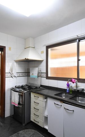 Casa de condomínio à venda com 200m², 4 quartos e 2 vagasCozinha