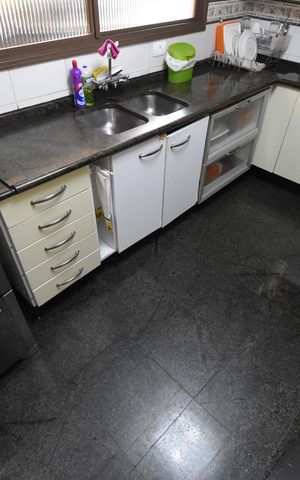Casa de condomínio à venda com 200m², 4 quartos e 2 vagasCozinha