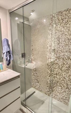 Apartamento à venda com 33m², 1 quarto e 1 vaga Apartamento à venda com 33m², 1 quarto e 1 vagaBanheiro