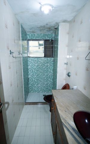 Apartamento à venda com 67m², 2 quartos e sem vagaBanheiro