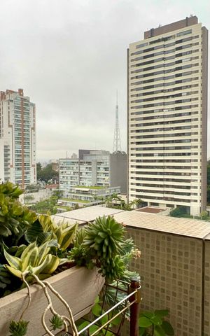Apartamento à venda com 50m², 2 quartos e 1 vaga Apartamento à venda com 50m², 2 quartos e 1 vagaVaranda
