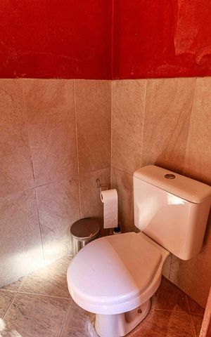 Casa para alugar com 391m², 3 quartos e 2 vagasBanheiro Externo 