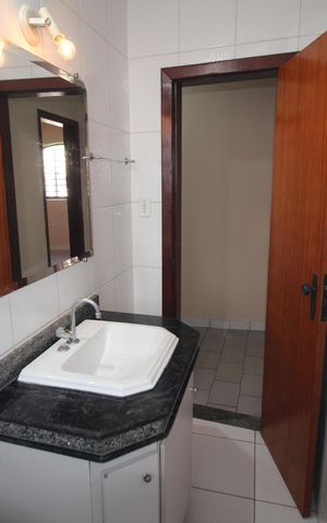 Casa à venda com 127m², 3 quartos e 1 vagaBanheiro