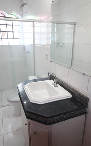 Casa à venda com 127m², 3 quartos e 1 vagaBanheiro