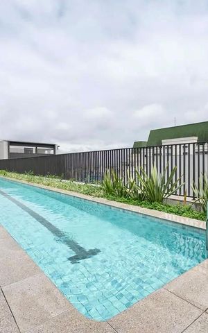 Apartamento à venda com 28m², 1 quarto e sem vaga Apartamento à venda com 28m², 1 quarto e sem vagaÁrea comum - Piscina