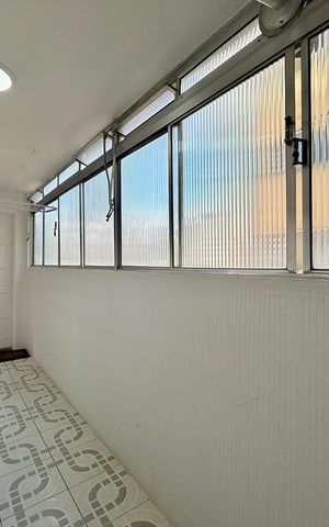Apartamento à venda com 163m², 3 quartos e 2 vagas Apartamento à venda com 163m², 3 quartos e 2 vagasÁrea de Serviço