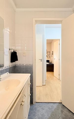 Apartamento à venda com 163m², 3 quartos e 2 vagas Apartamento à venda com 163m², 3 quartos e 2 vagasBanheiro Social