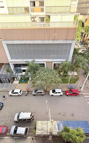 Apartamento à venda com 163m², 3 quartos e 2 vagas Apartamento à venda com 163m², 3 quartos e 2 vagasVista