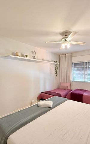 Apartamento à venda com 163m², 3 quartos e 2 vagas Apartamento à venda com 163m², 3 quartos e 2 vagasSuíte