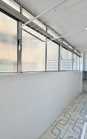Apartamento à venda com 163m², 3 quartos e 2 vagas Apartamento à venda com 163m², 3 quartos e 2 vagasÁrea de Serviço