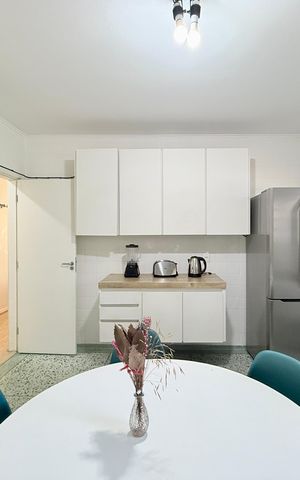 Apartamento à venda com 163m², 3 quartos e 2 vagas Apartamento à venda com 163m², 3 quartos e 2 vagasCozinha