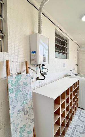 Apartamento à venda com 163m², 3 quartos e 2 vagas Apartamento à venda com 163m², 3 quartos e 2 vagasÁrea de Serviço