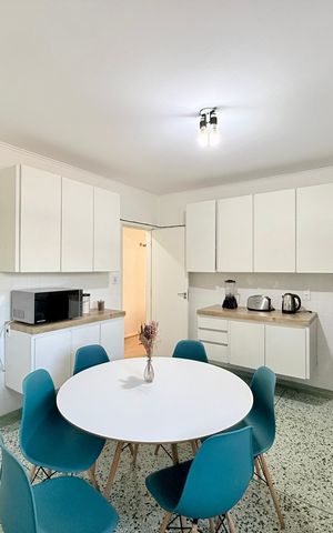 Apartamento à venda com 163m², 3 quartos e 2 vagas Apartamento à venda com 163m², 3 quartos e 2 vagasCozinha