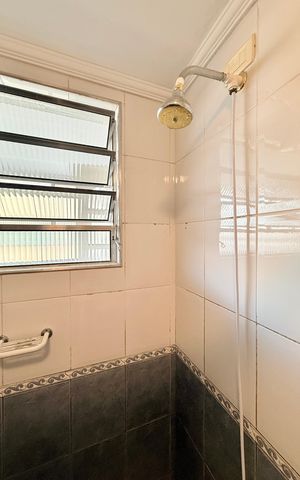 Apartamento à venda com 163m², 3 quartos e 2 vagas Apartamento à venda com 163m², 3 quartos e 2 vagasBanheiro Social