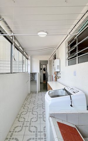 Apartamento à venda com 163m², 3 quartos e 2 vagas Apartamento à venda com 163m², 3 quartos e 2 vagasÁrea de Serviço