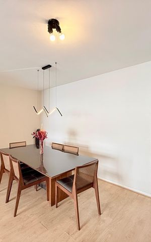 Apartamento à venda com 163m², 3 quartos e 2 vagas Apartamento à venda com 163m², 3 quartos e 2 vagasSala